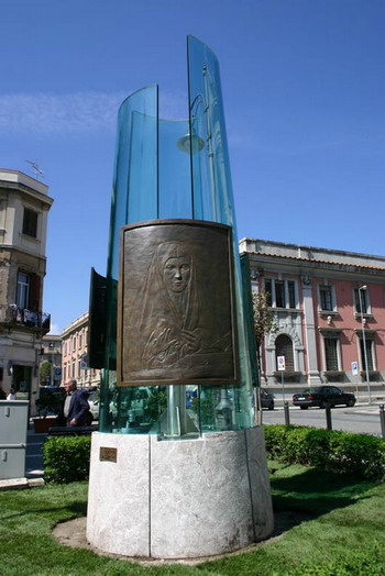 128-Monumento_ad_Antonello_da_Messina._A.Correnti_2005.jpg
